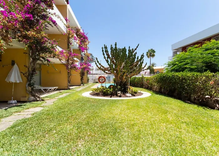 Apartamentos Melusina En Playa Del Ingles Al Lado De La Playa Y Las Dunas De Maspalomas