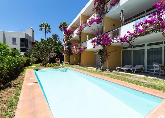 Apartamentos Melusina En Playa Del Ingles Al Lado De La Playa Y Las Dunas De Maspalomas
